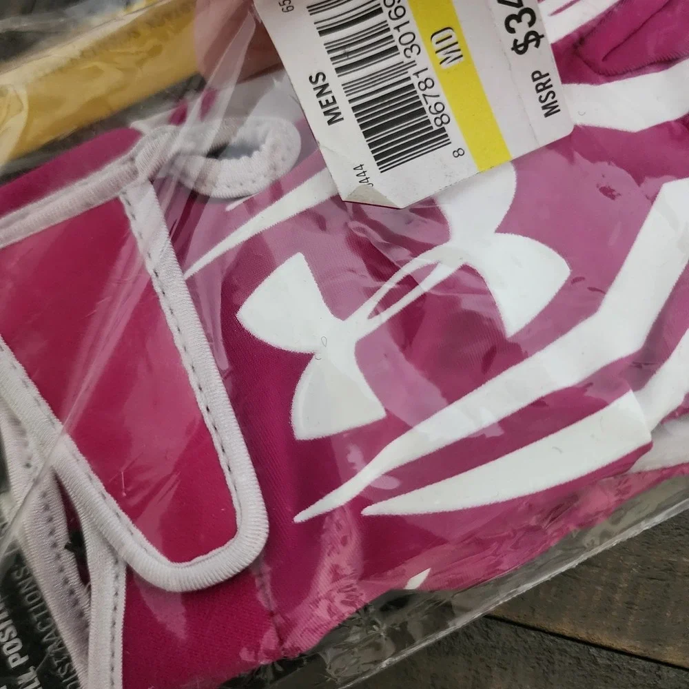 Under Armour UA F3 Football Gloves Mens M Pink Grabtack Palm Skill Player Sticky